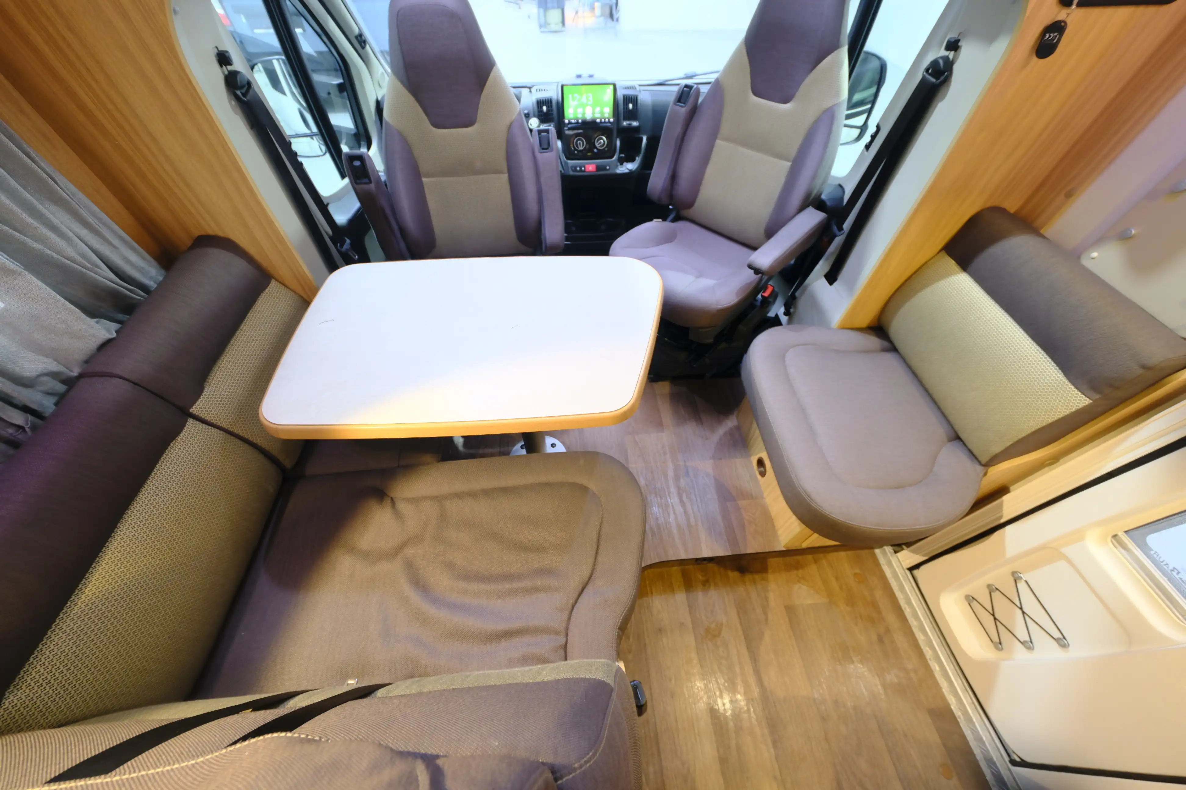 HYMER-ERIBA Tramp T 594 GL - Ansicht 7